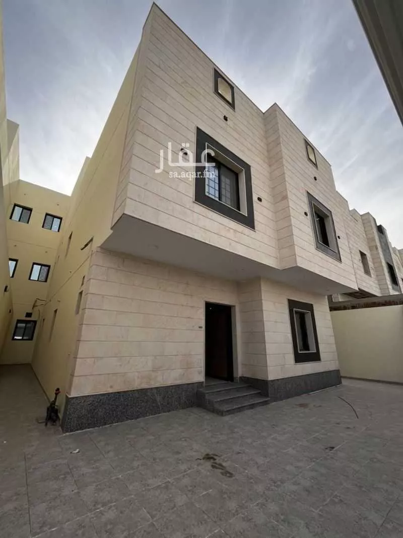 فيلا 13 غرف في الصالحية 2