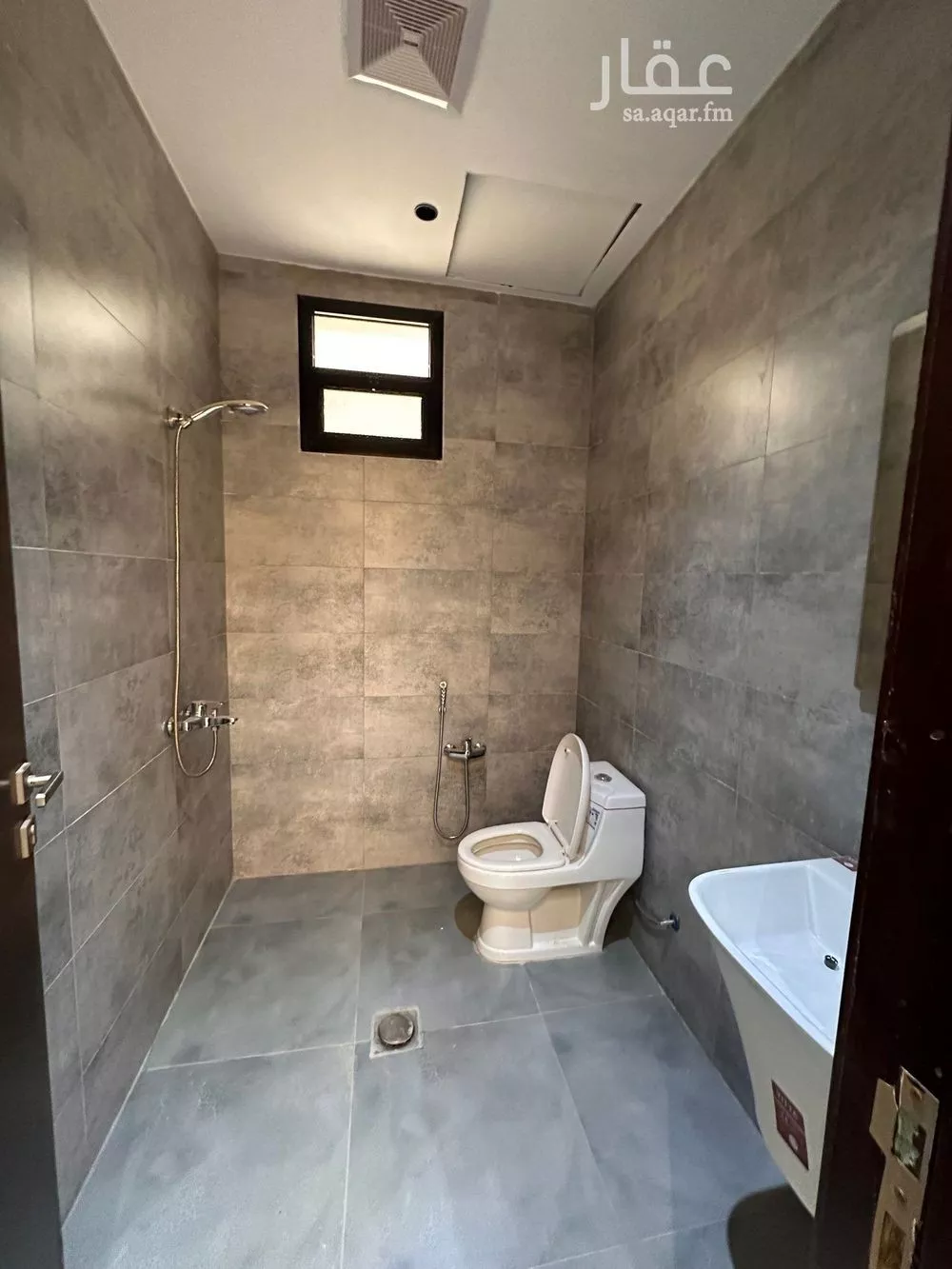 4 bedroom apartment in Al Qadisiyah, Riyadh 15