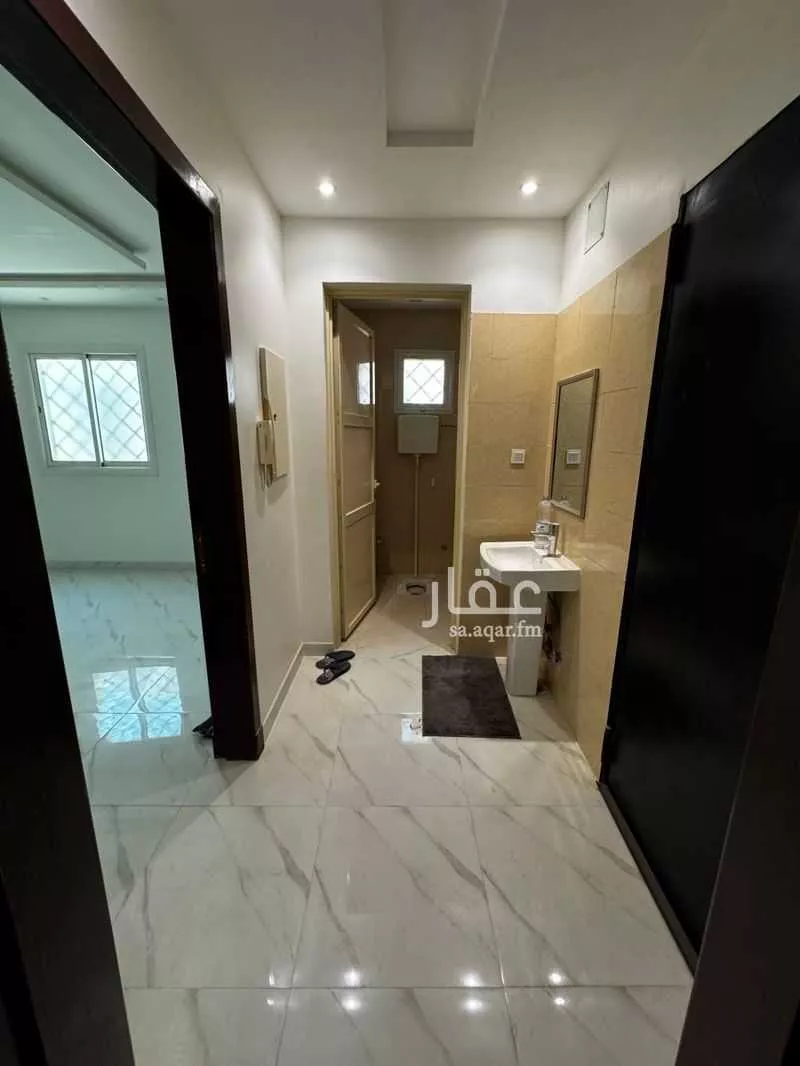 3 bedroom floor in Al Munsiyah 5