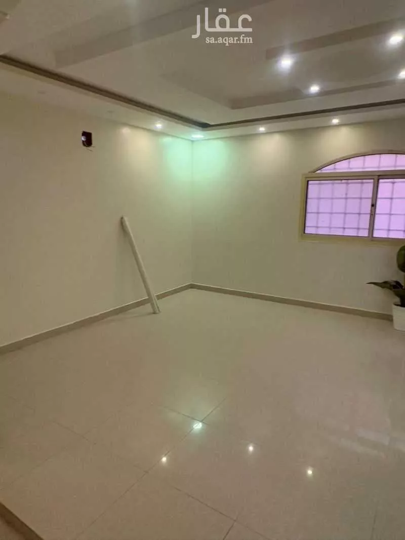 فيلا 5 غرف في طويق 4