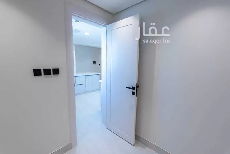 شقة 4 غرف في الملقا 2