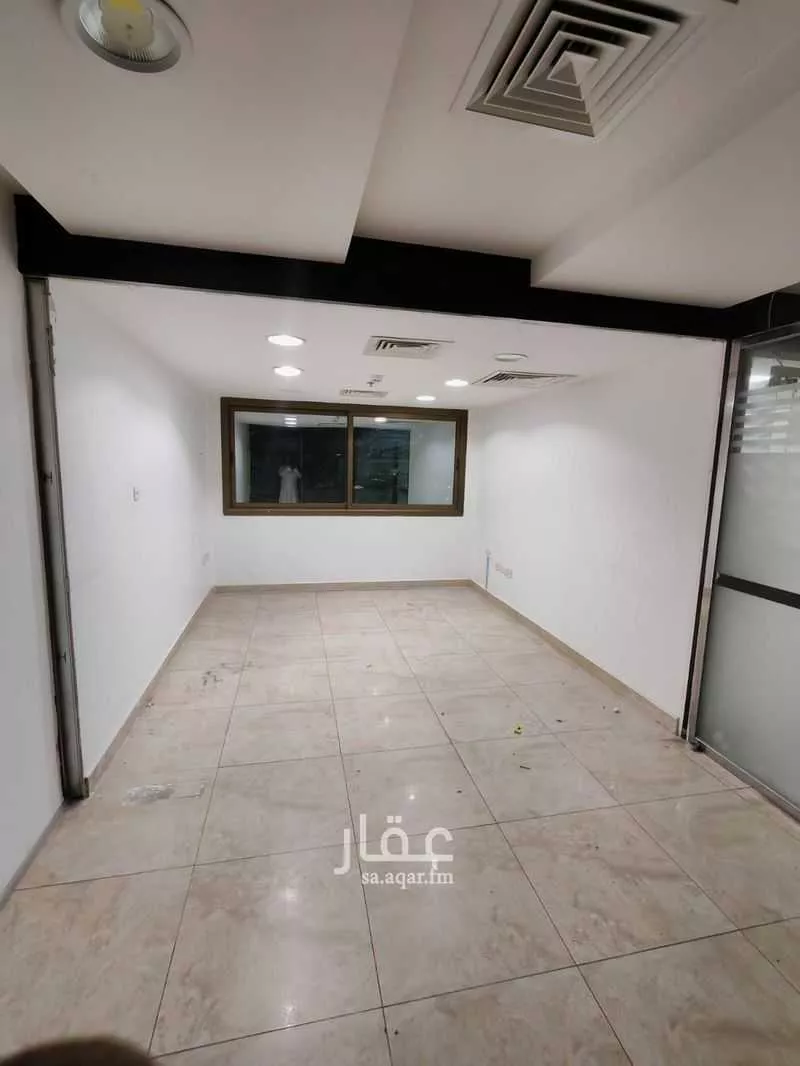3 bedroom office in Al Malaz, Riyadh 16
