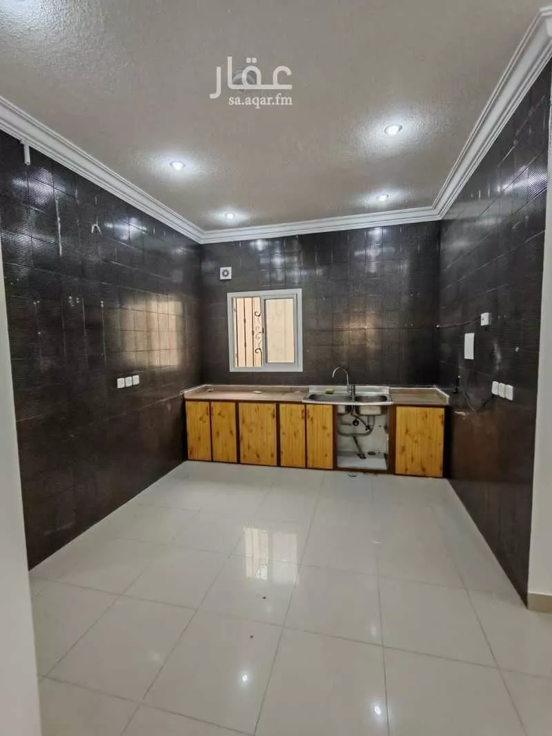 3 bedroom office in Al Malaz, Riyadh 4