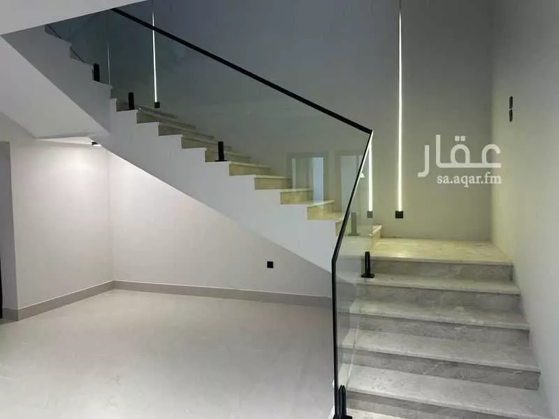 فيلا 7 غرف في الصوارى 3