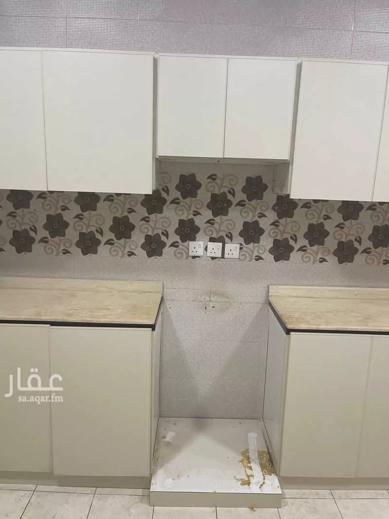 3 bedroom floor in Ad Dar Al Baida 3