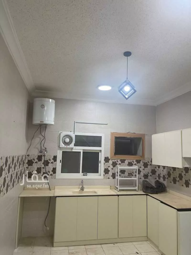 3 bedroom floor in Ad Dar Al Baida 2