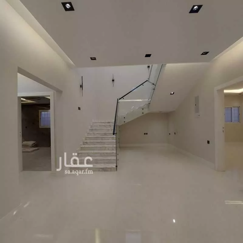 4 bedroom villa in Ishbiliyah, Riyadh 11