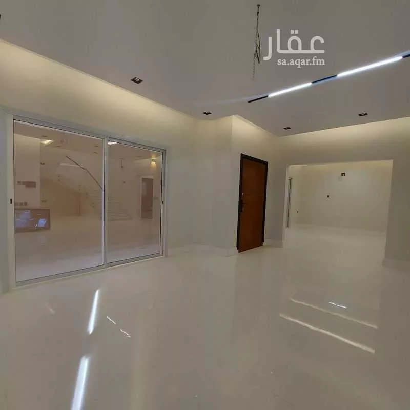 4 bedroom villa in Ishbiliyah, Riyadh 13