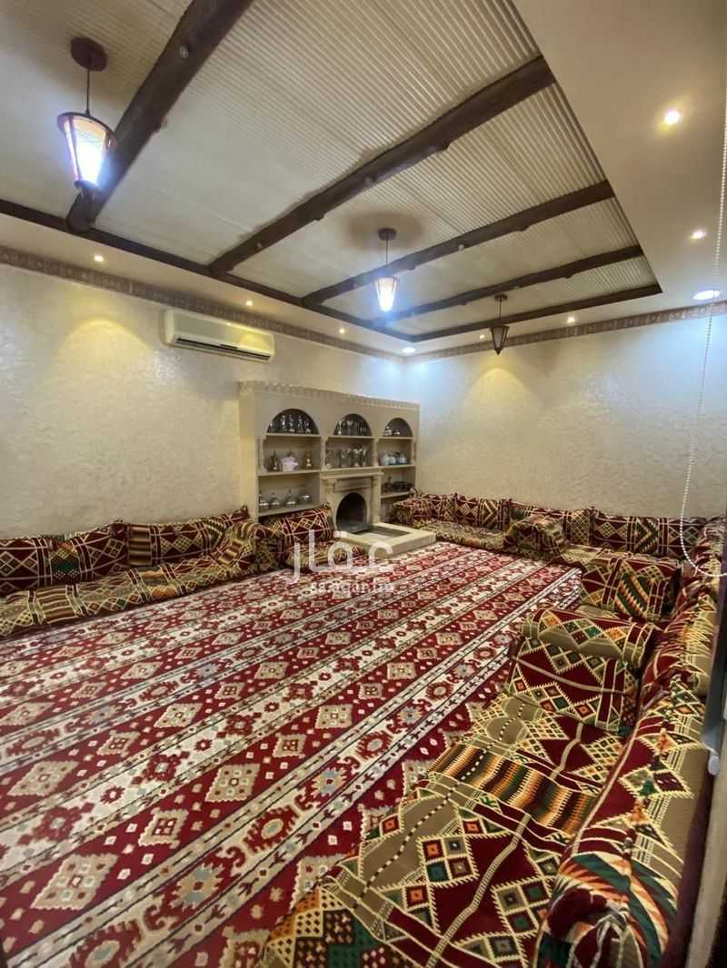 4 bedroom villa in Ishbiliyah, Riyadh 7