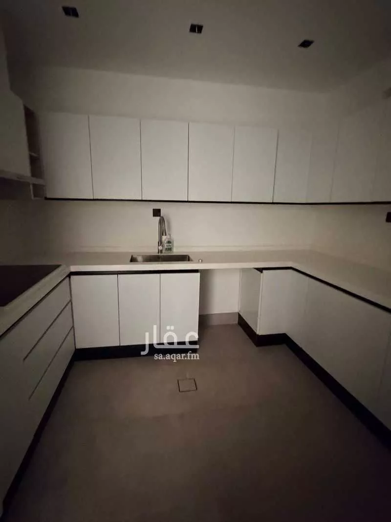 4 bedroom floor in Ar Rayan 1
