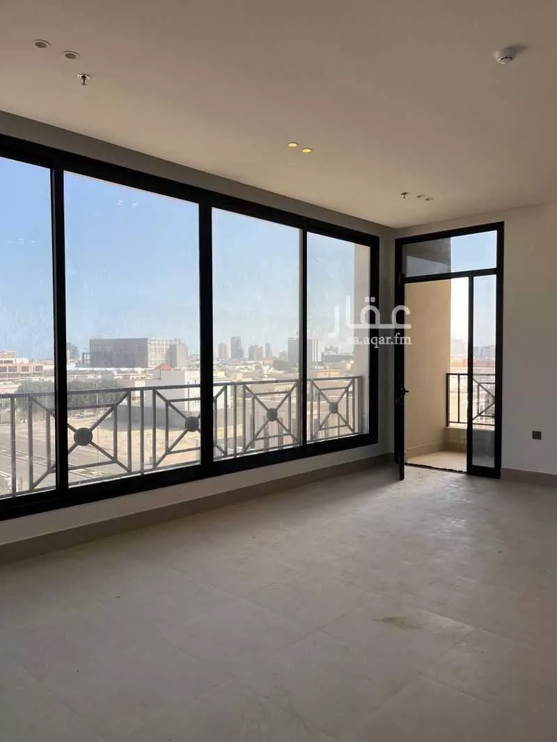 4 bedroom apartment in Al Hizam Al Thahabi 5