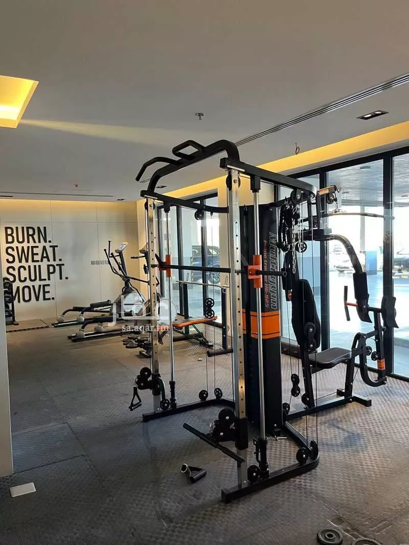 شقة 4 غرف في الحمرا 1