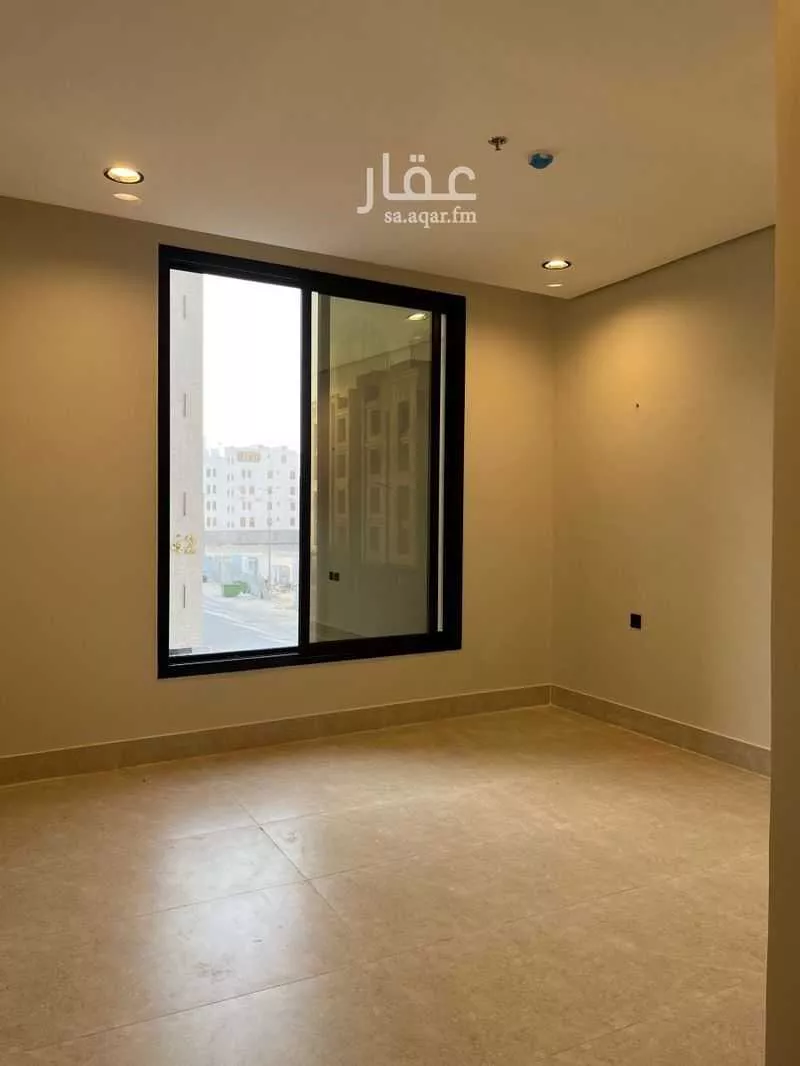5 bedroom apartment in Al Hamra 3