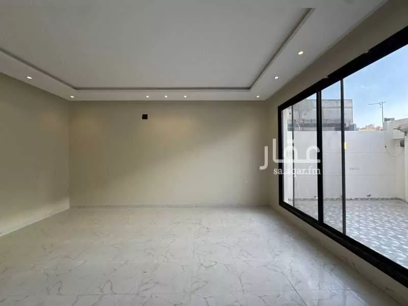 فيلا 8 غرف في العارض 4