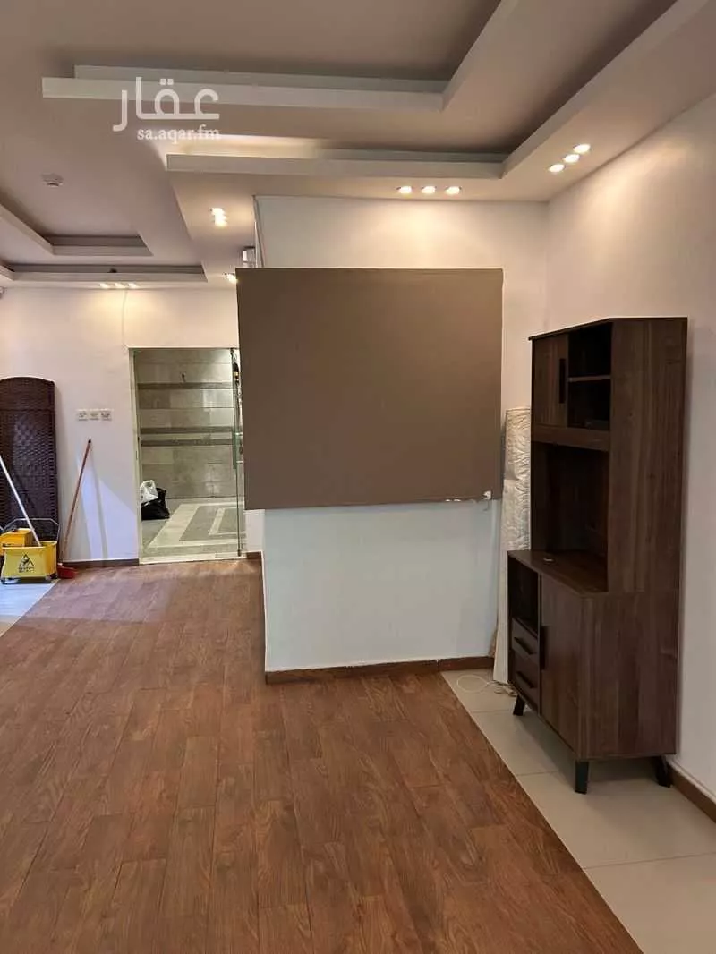 72 sqm office in Al Usayfreen 2