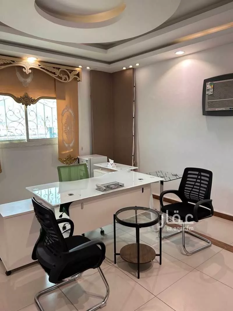 72 sqm office in Al Usayfreen 5