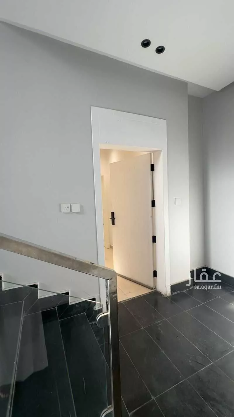 4 bedroom apartment in Hajar, Eastern Province 11