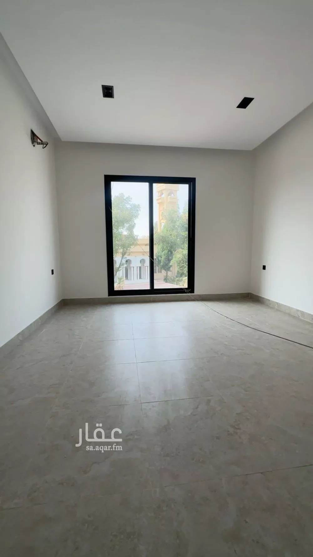 شقة 6 غرف في الامير محمد بن سعود 5