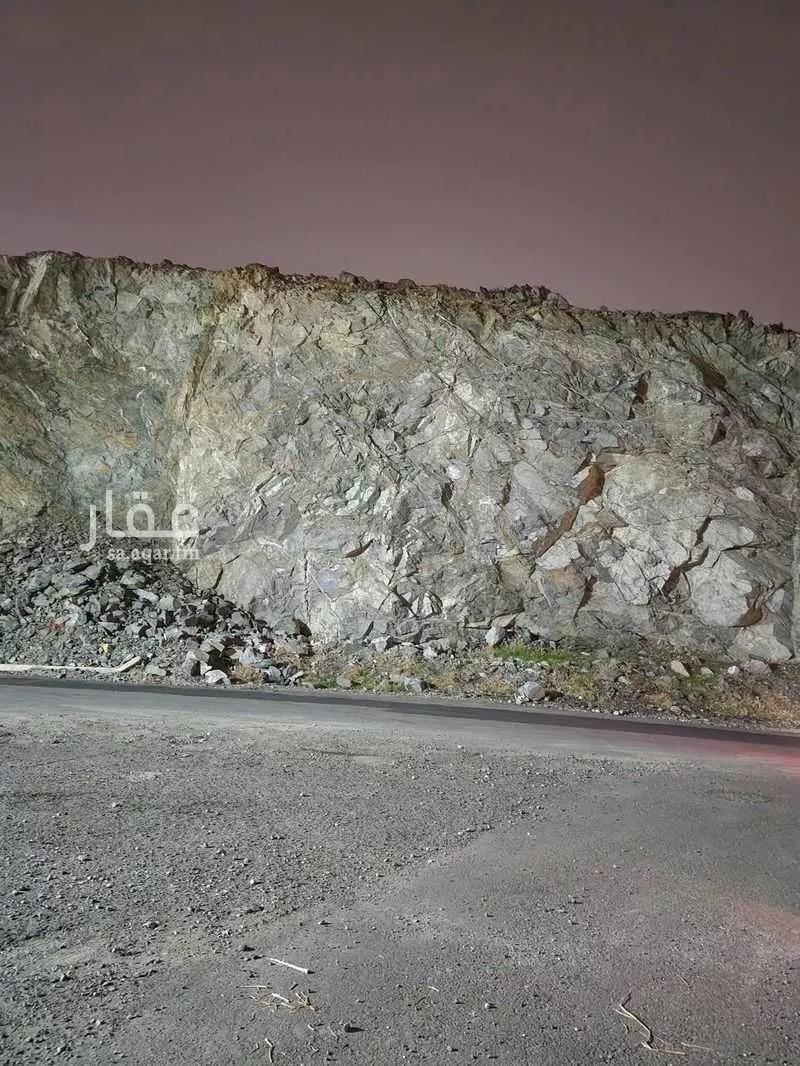 land in Al Andalus, Makkah 4