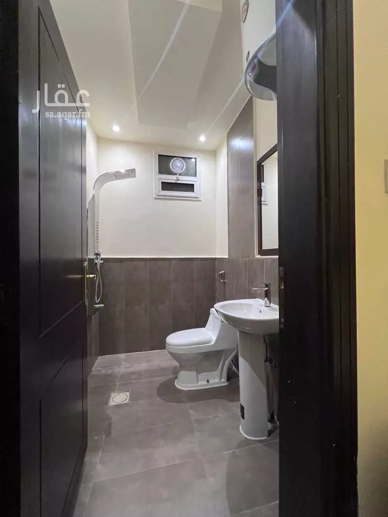 2 bedroom apartment in Al Malqa 4