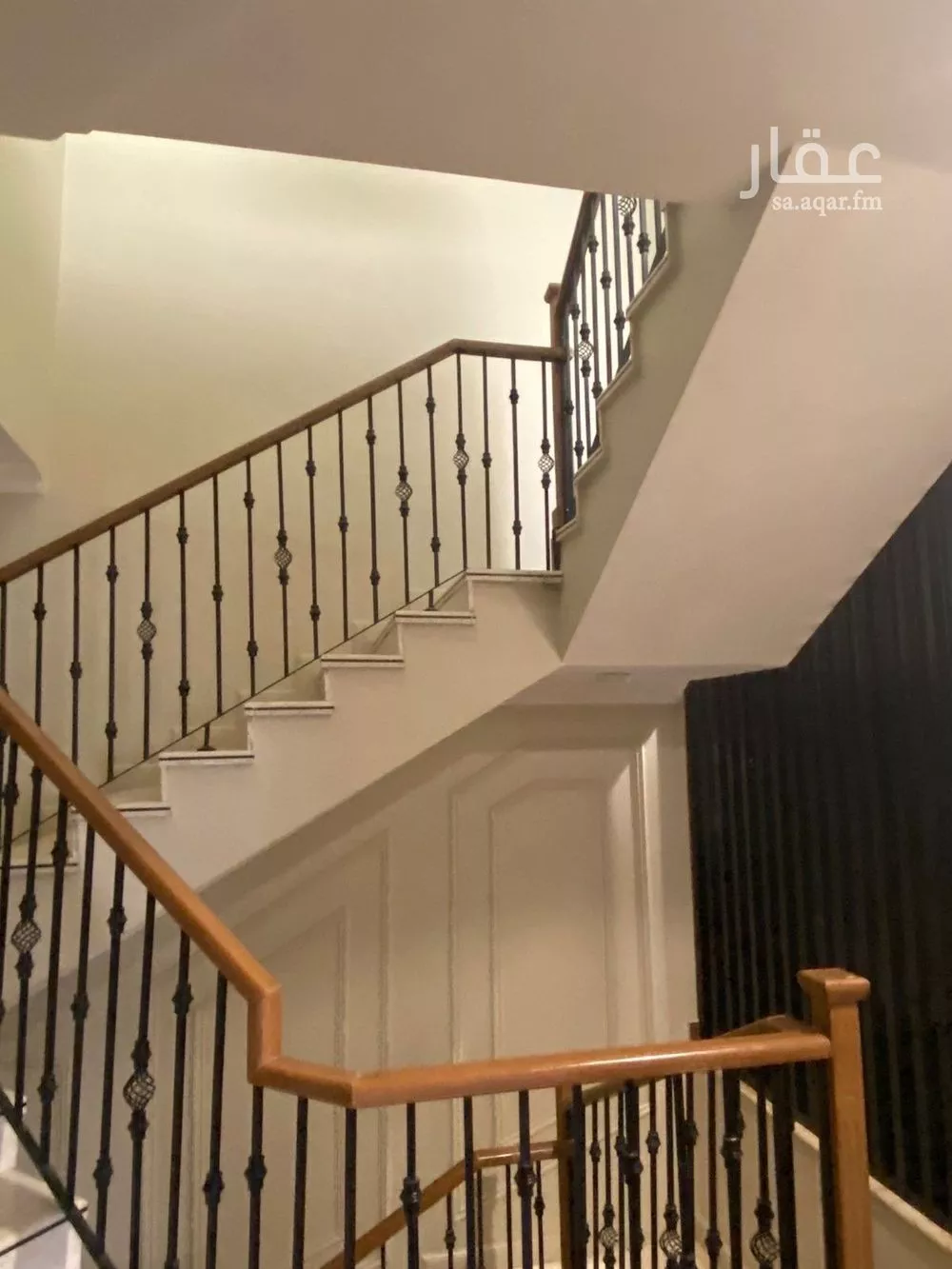 فيلا 5 غرف في عرقة 3