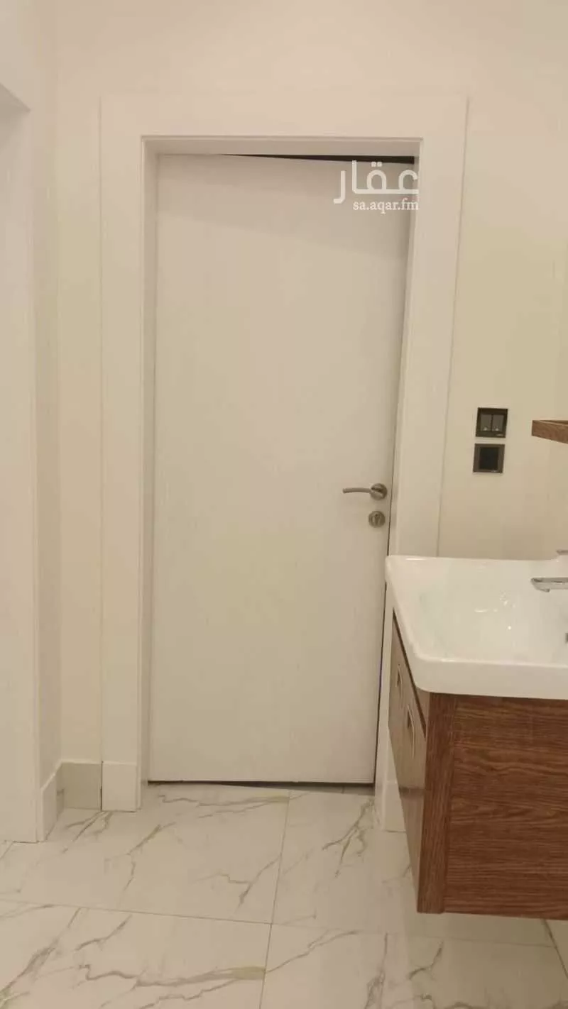 3 bedroom apartment in Al Malqa 3