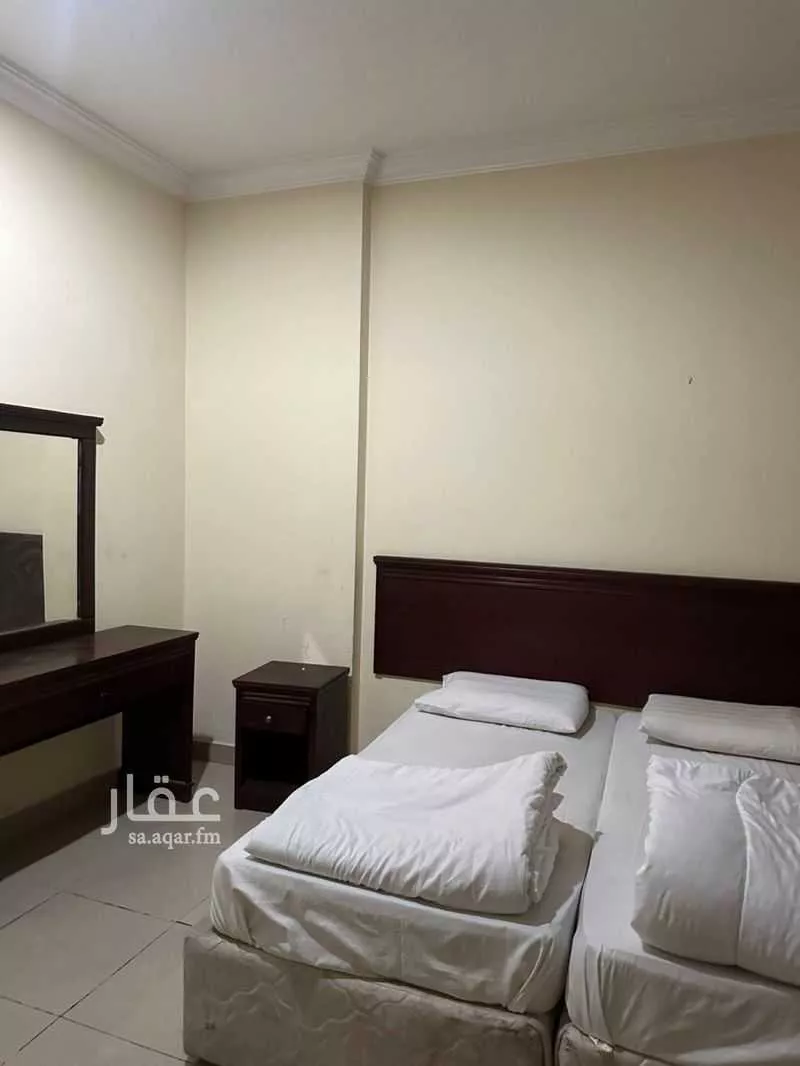 عمارة 744 م² في الهجرة 5