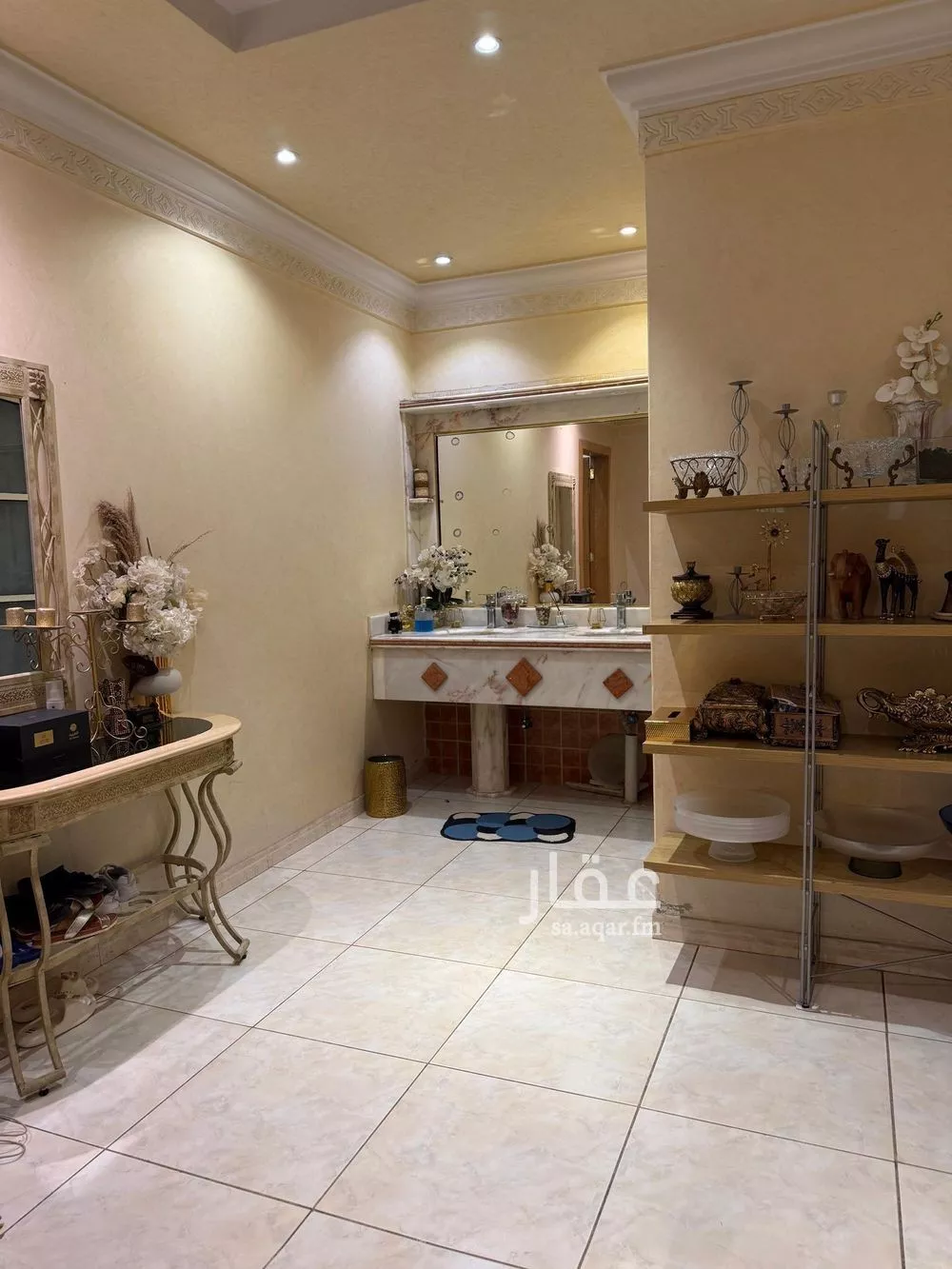 5 bedroom villa in Ishbiliyah 5