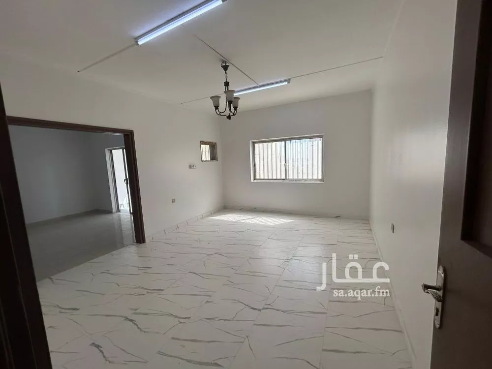 شقة 5 غرف في اسكان الدمام 2
