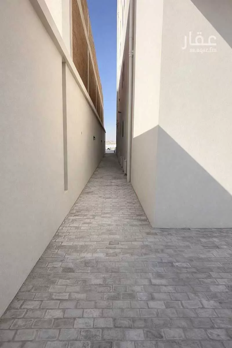 700 sqm building in As Sikkah Al Hadid 4