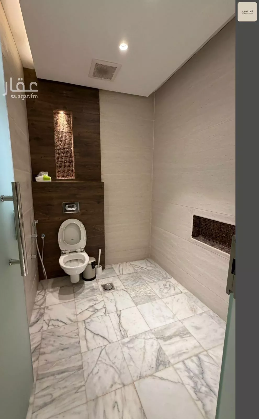 شقة 4 غرف في الملقا 4