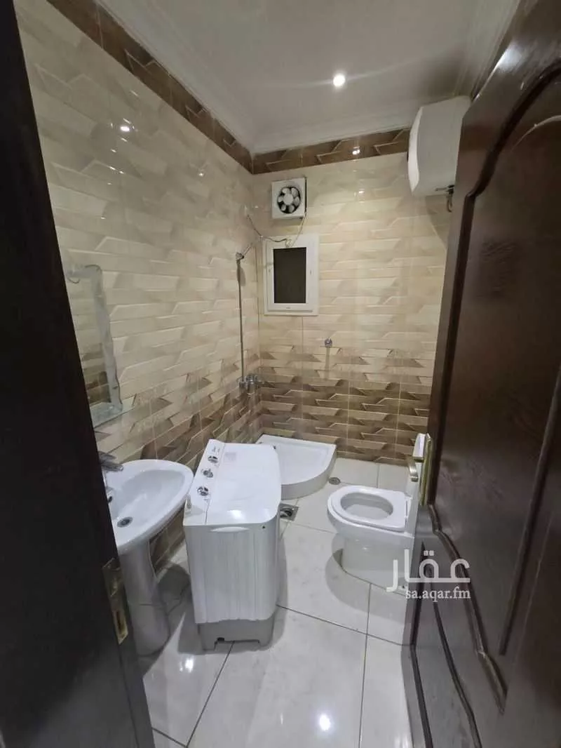 2 bedroom apartment in Al Hamdaniyah, Jeddah 10