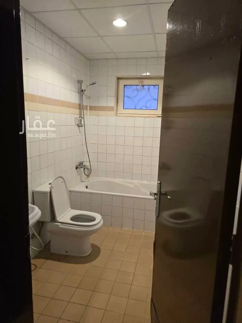 2 bedroom apartment in Al Sharafiyah, Jeddah 15