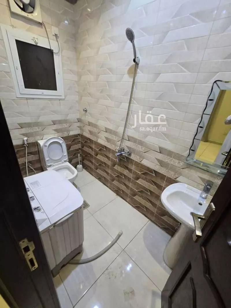 2 bedroom apartment in Al Hamdaniyah, Jeddah 13
