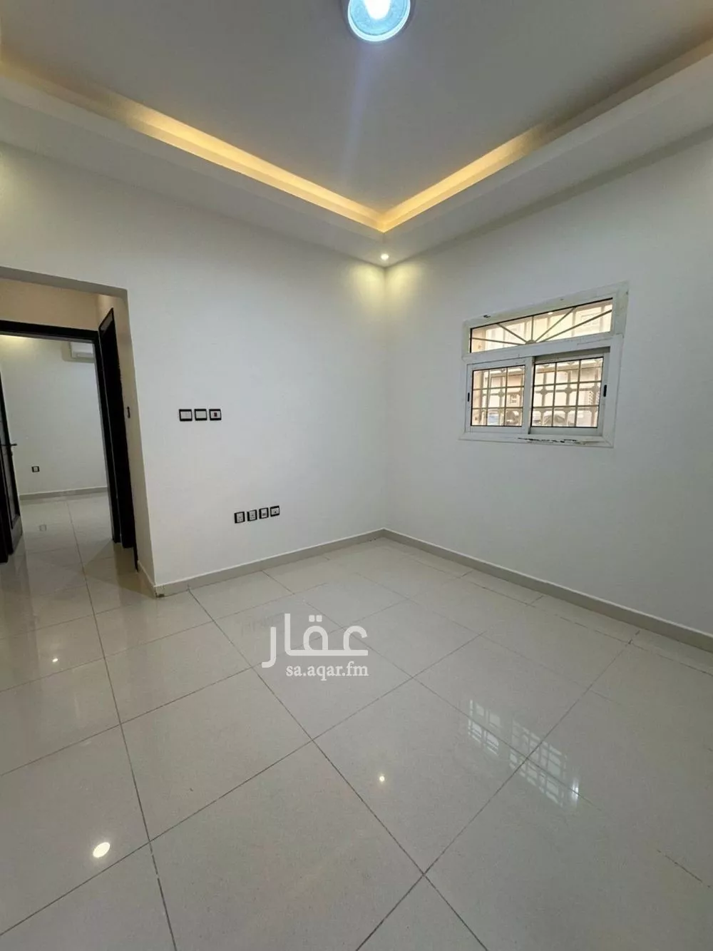 شقة 1 غرف في الملقا 3