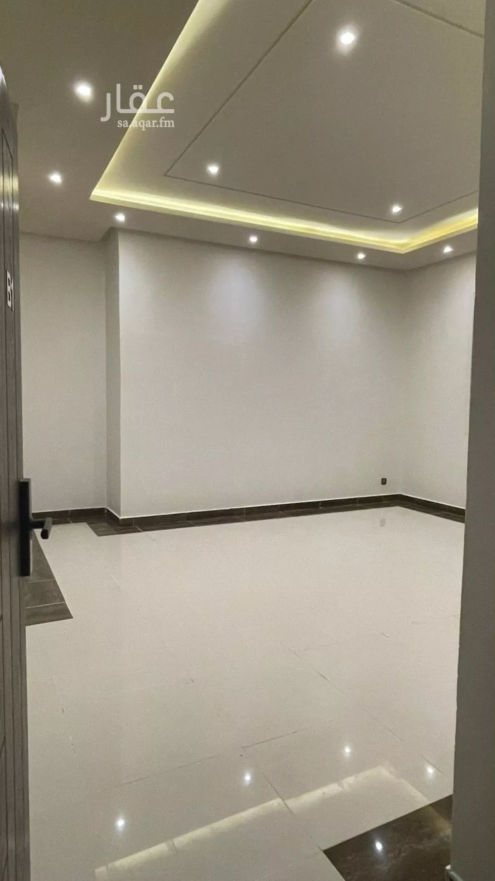 شقة 1 غرف في الملقا 4