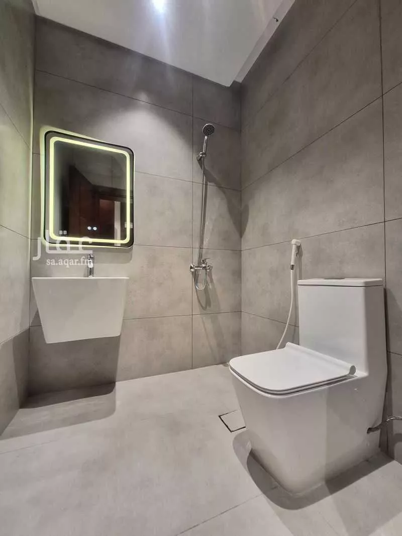 3 bedroom apartment in Al Aziziyah, Jeddah 5