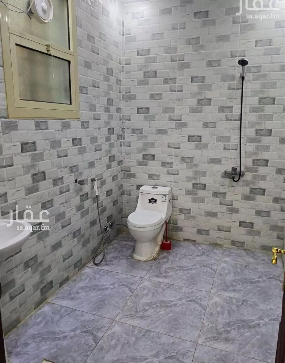 شقة 1 غرف في الخليج 5