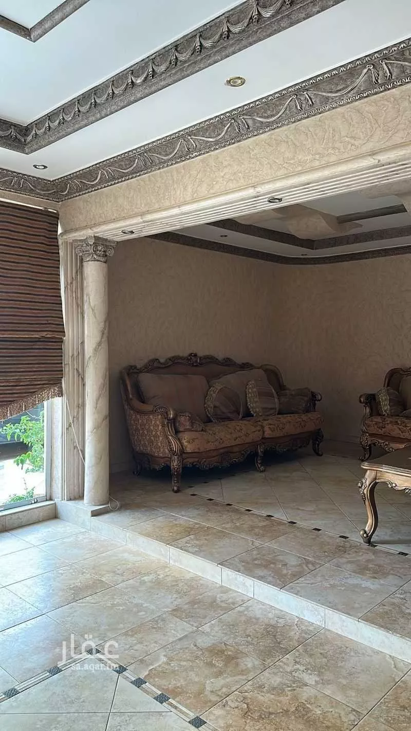 فيلا 6 غرف في العقيق 4