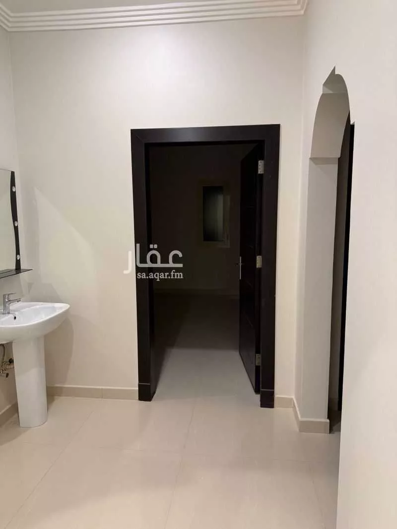 فيلا 12 غرف في الياسمين 2