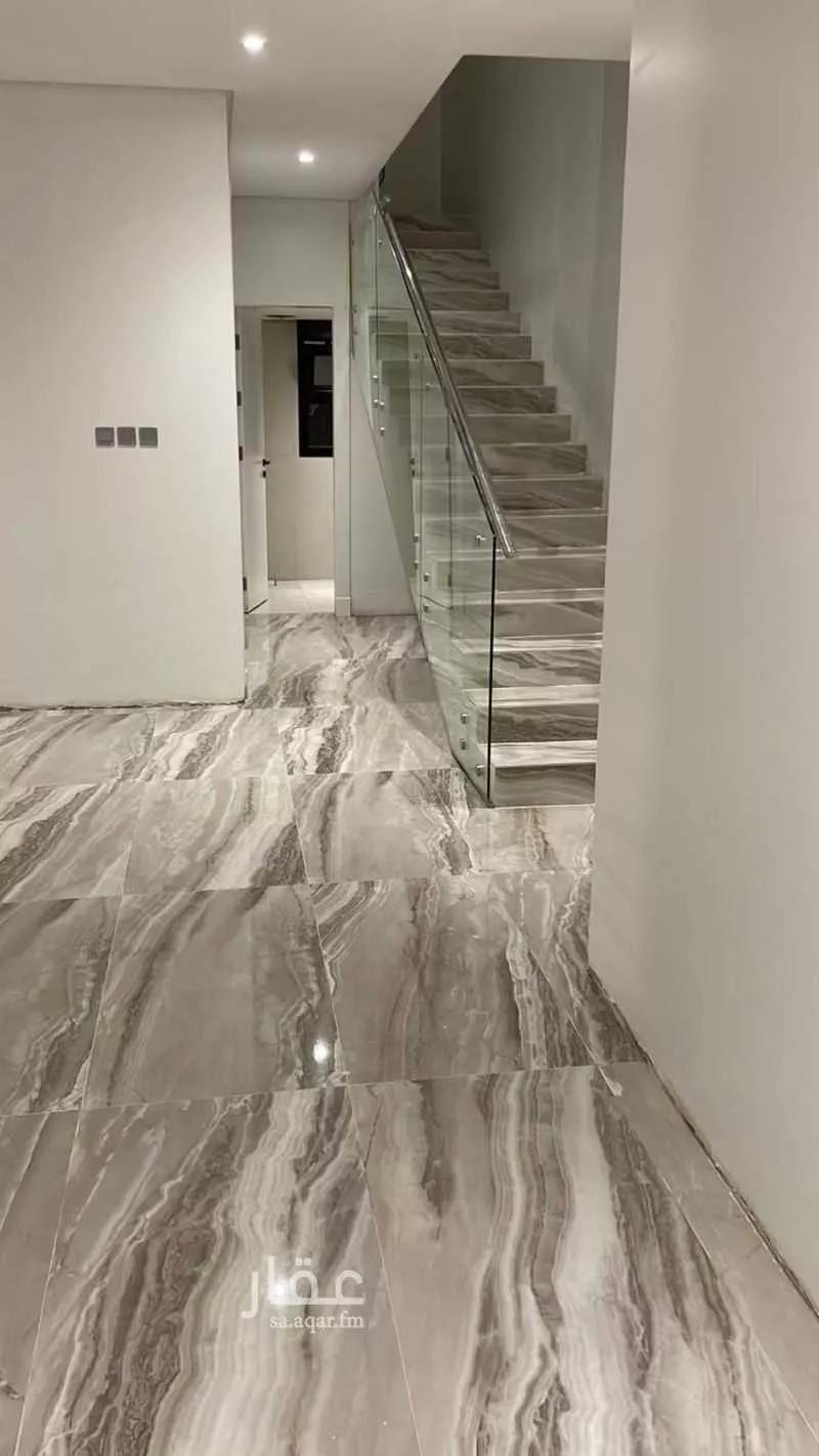 4 bedroom apartment in Al Yarmouk 5