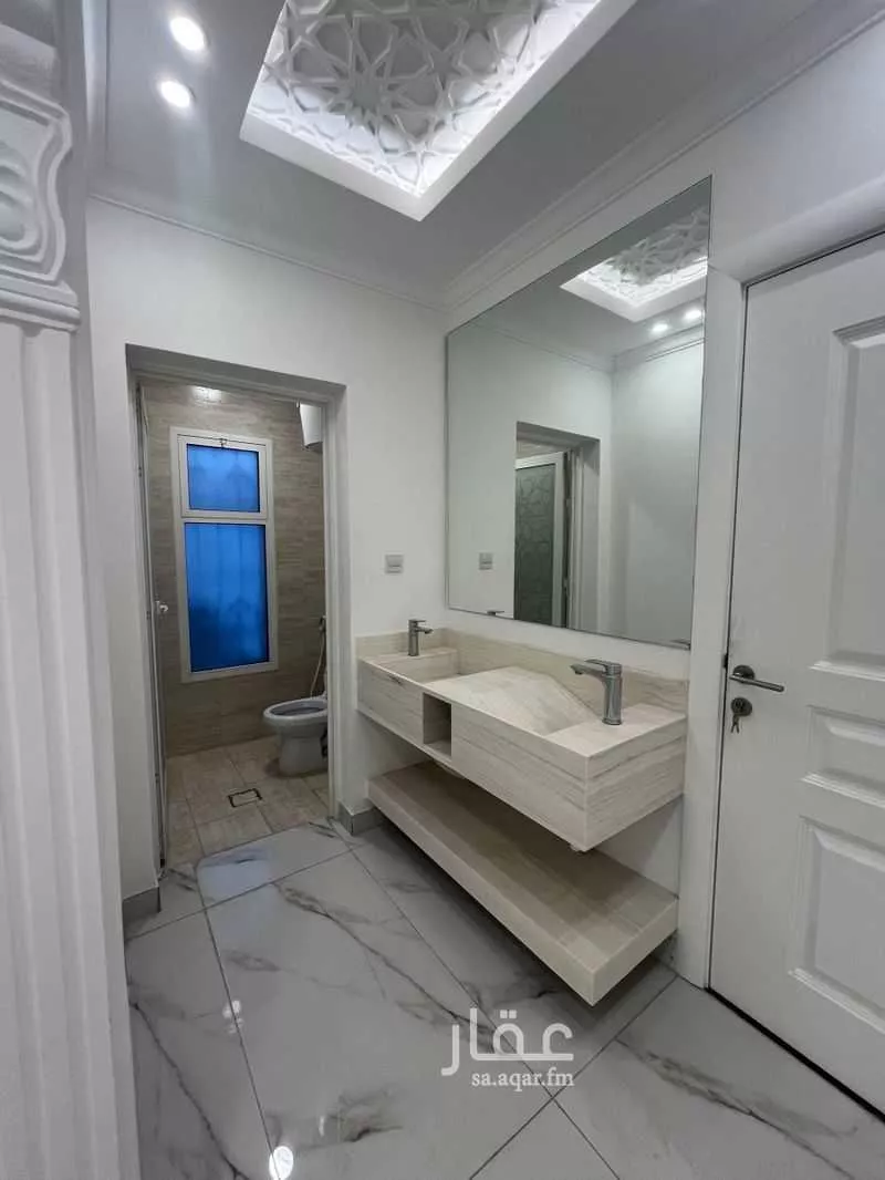 شقة 5 غرف في الحمرا 3