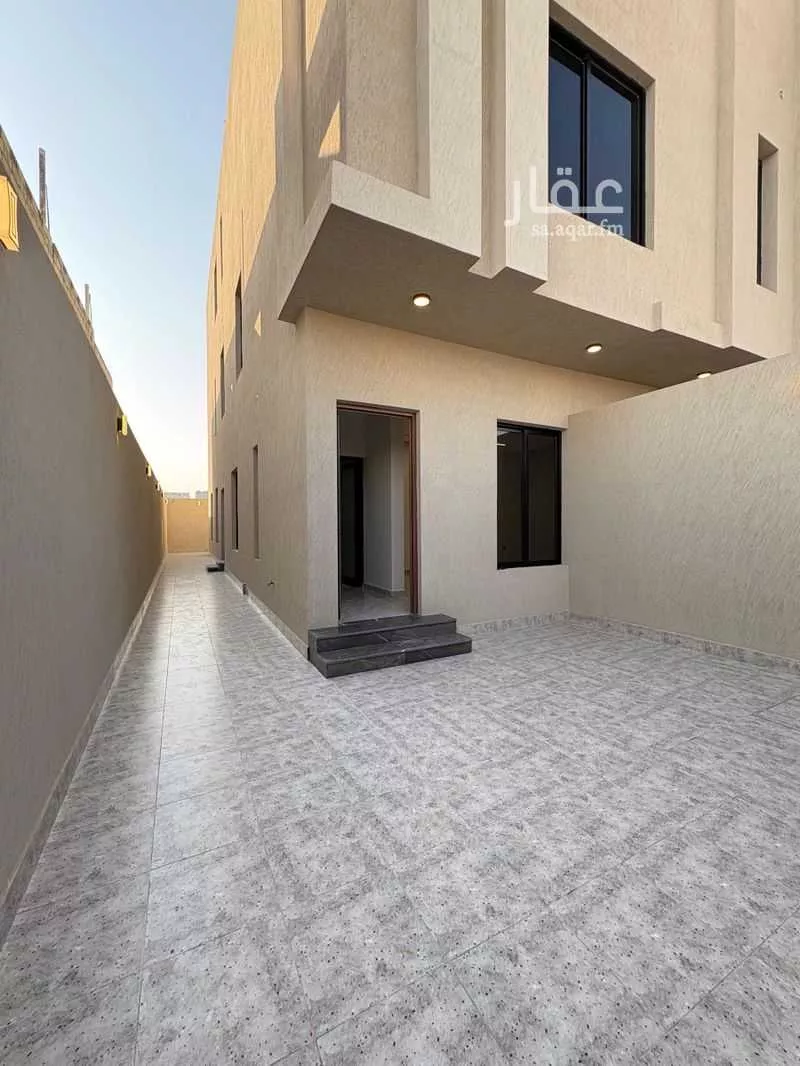 شقة 6 غرف في طيبة 3