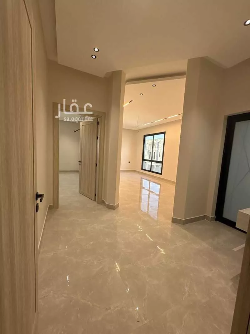 شقة 6 غرف في طيبة 4