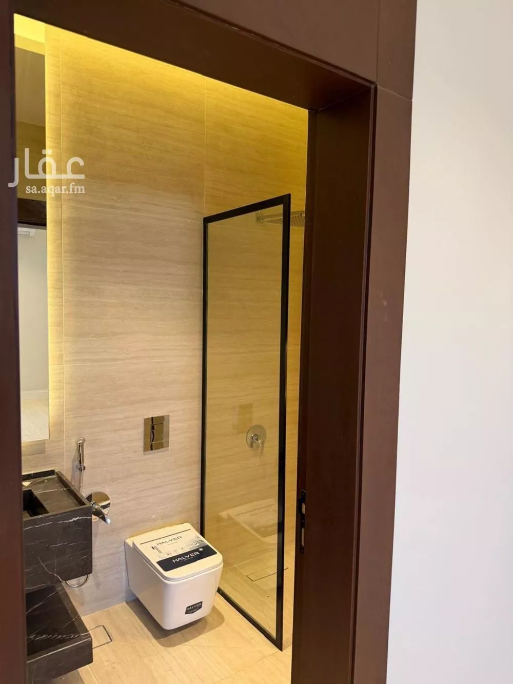 فيلا 4 غرف في العارض 3