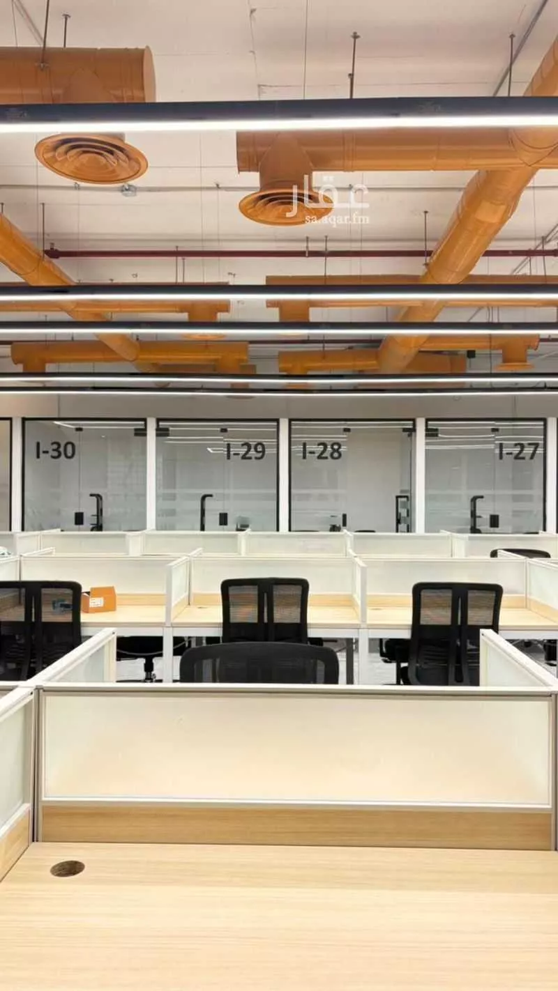18 bedroom office in Al Aridh, Riyadh 20