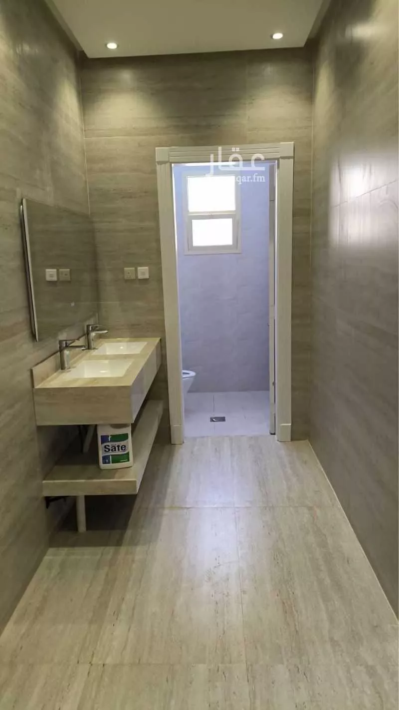 شقة 5 غرف في عرقة 4