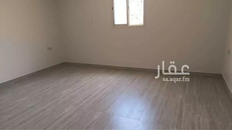 شقة 5 غرف في عرقة 1