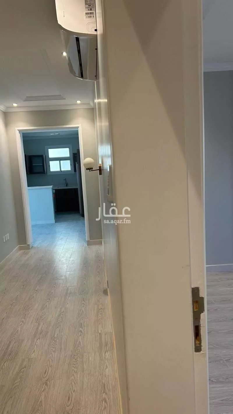 3 bedroom floor in Al Basateen 1
