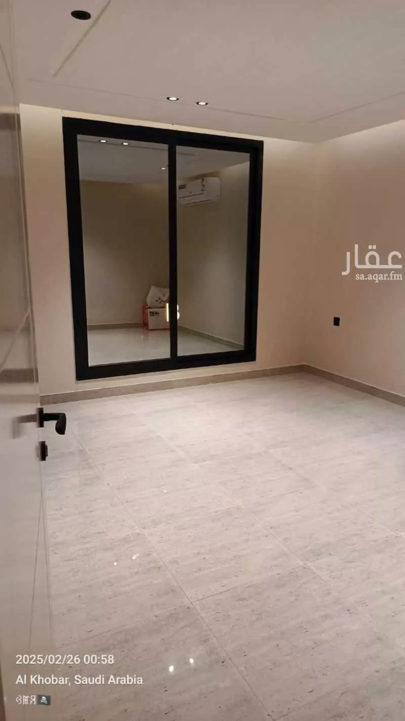 شقة 3 غرف في الحمرا 4